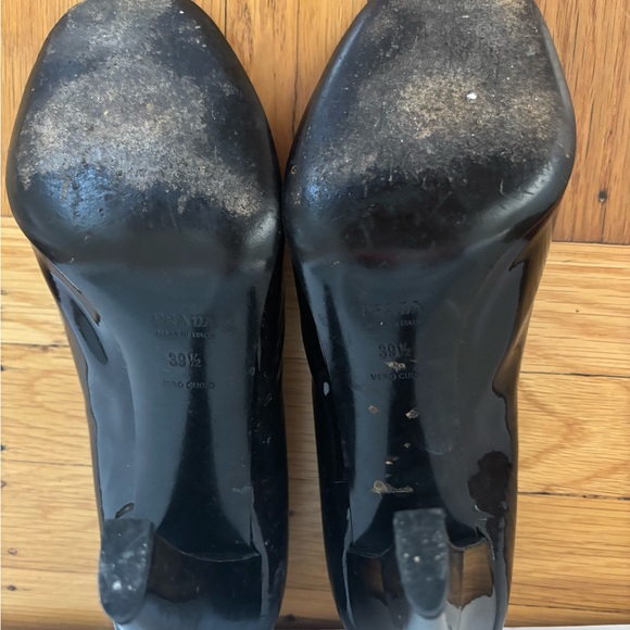 Black and Red Prada Peep Toes, 4-inch Heel - Picture 8 of 8